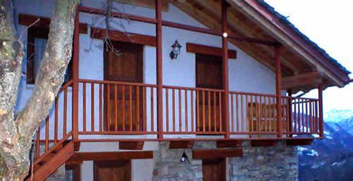 Eco Chalet Maison Dominique Challand-Saint-Anselme Exteriér fotografie